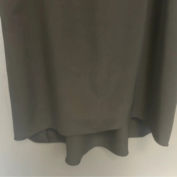 Halston black silk dress size M excellent condition flutter sleeves great dress - Picture 7 of 10